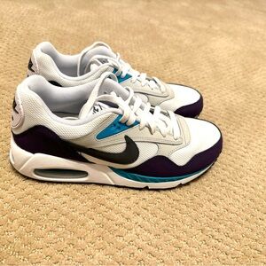Nike Women’s Air Max Correlate shoes